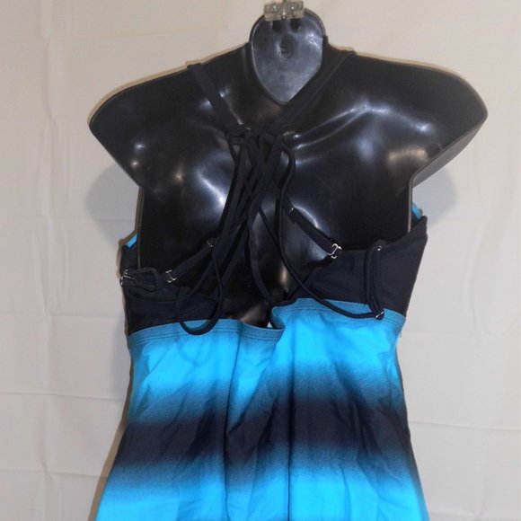 Strappy Back Two piece Swimsuit - Picture 5 of 7